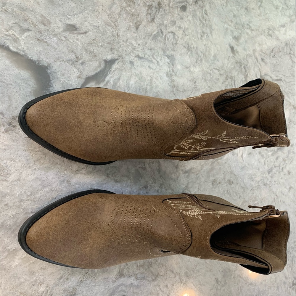 Western Booties - Picture 2 of 6